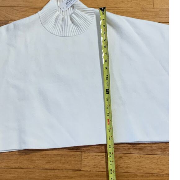 Kerisma Aja Sweater NWT Mock Neck Cropped One Size - Picture 7 of 8